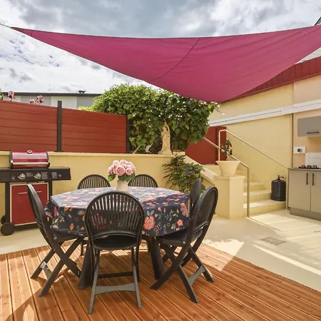 Vakantiehuis Maison D'andree - Cuisine D'ete Et Bbq - Ping Pong *